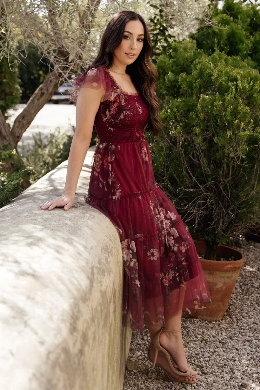 Cozy Comfort Clementine Tulle Midi Dress | Wine Multi