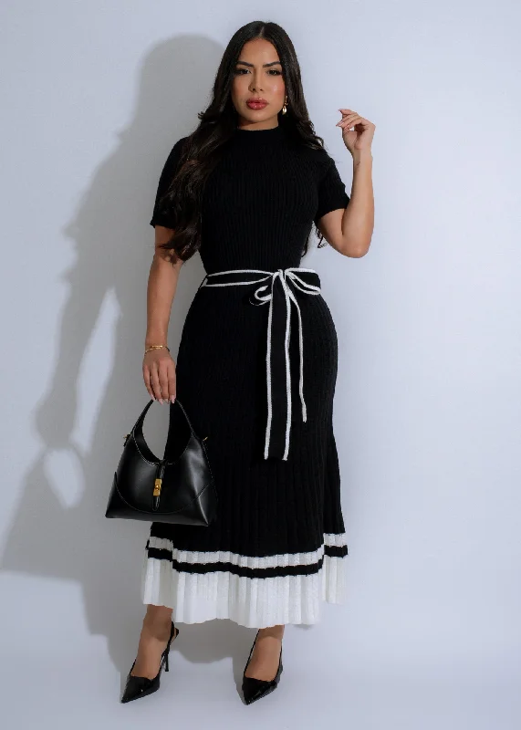 Soft Fit Linear Luxe Knit Midi Dress Black