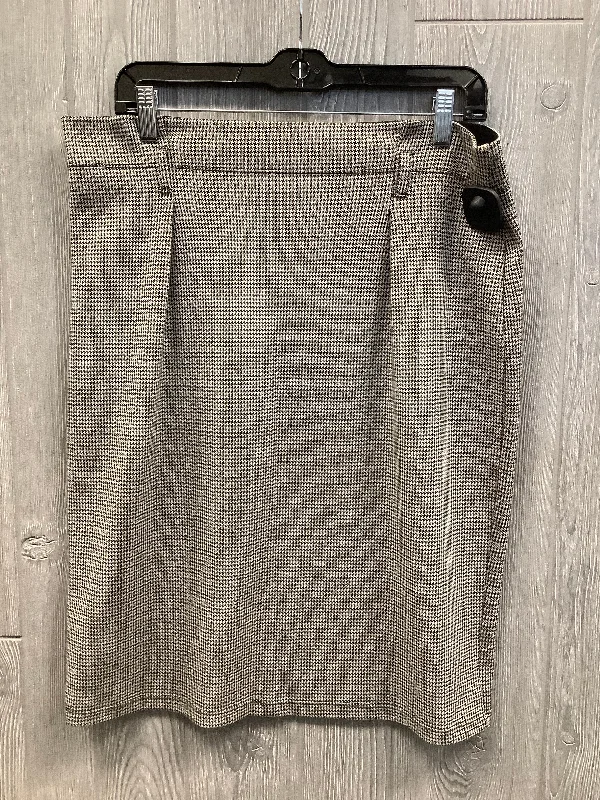 Chic Outfits Skirt Midi By Max Edition In Plaid Pattern, Size: 14