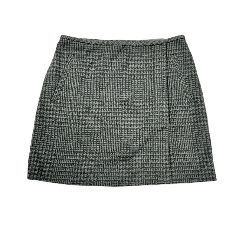 Modern Apparel Skirt Midi By Banana Republic In Black & Grey, Size: 0