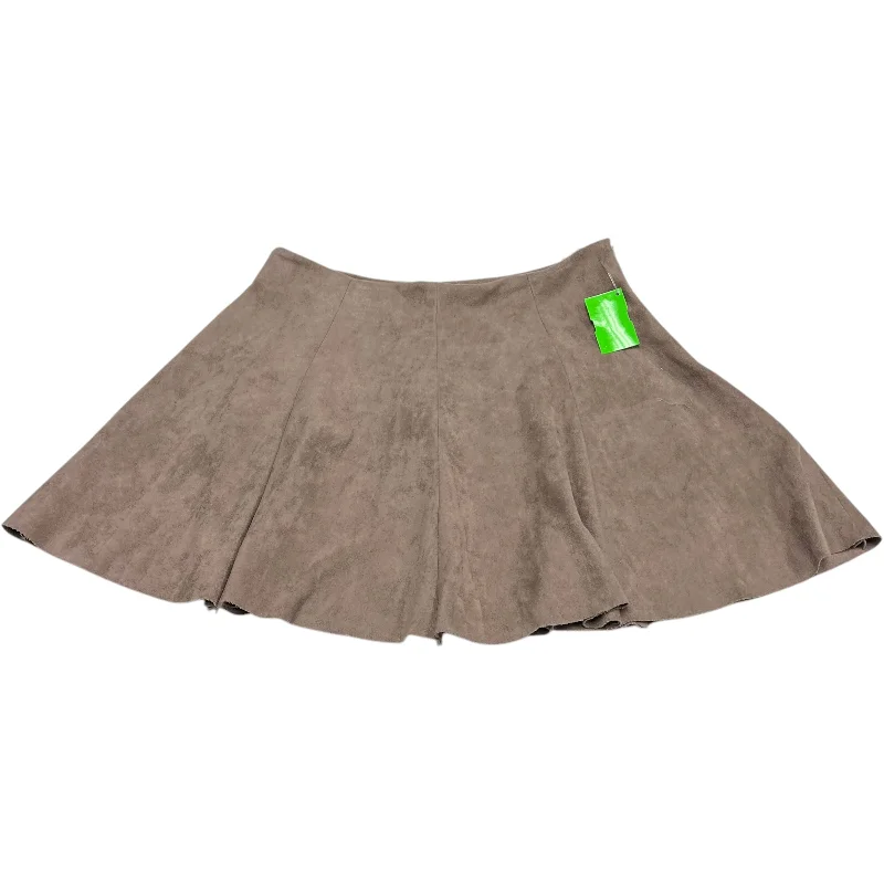 Romantic Tenderness Skirt Mini & Short By Abbe Fine In Brown, Size: S