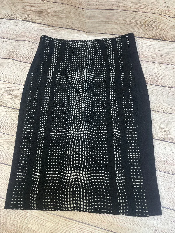 Simple Chic Skirt Designer By Diane Von Furstenberg In Black & White, Size: 2