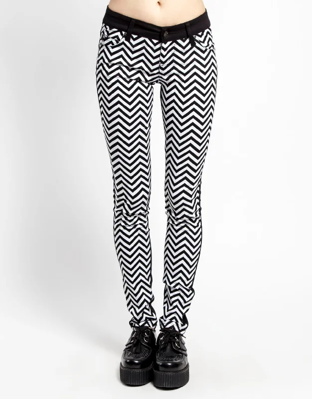 Soft Texture ZIG ZAG SPLIT FRONT SKINNY