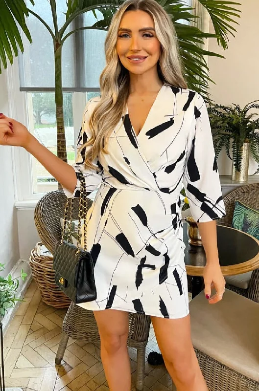 Sporty Look Oriana Monochrome Print Dress