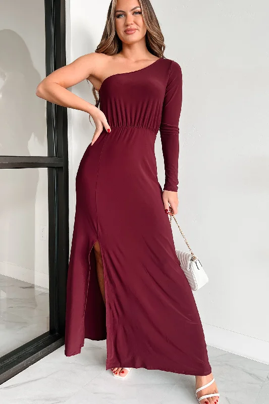 Trendy Comfort Only If It's About Me One Shoulder Maxi Dress (Burgundy)