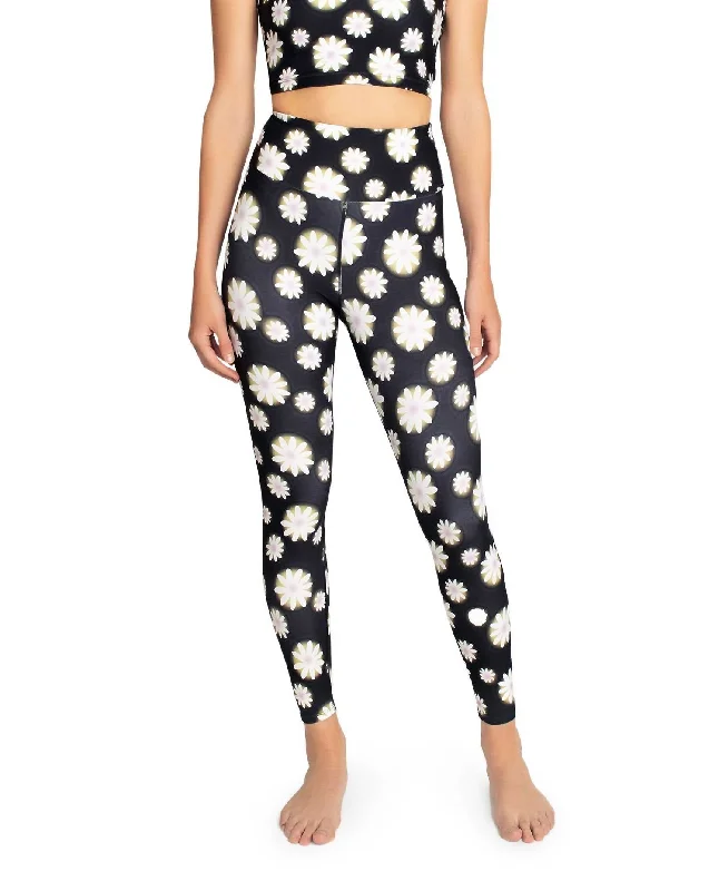 Comfy Clothes High Rise Leggings In Hazy Daisy