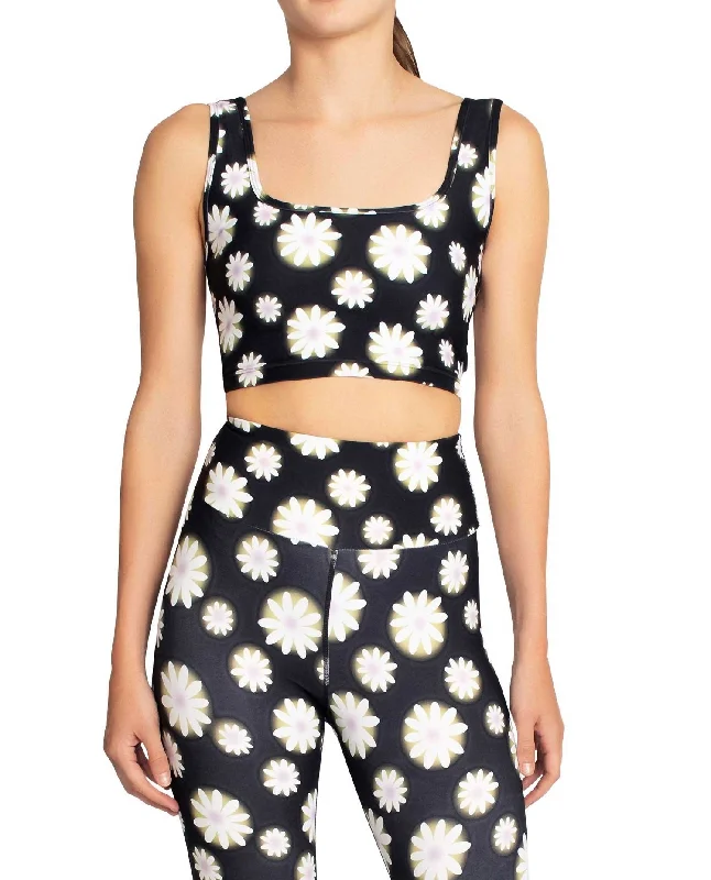Versatile Looks Sports Bra Top In Hazy Daisy