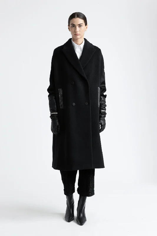 Relaxed Fit Wool and cashmere oversize cape