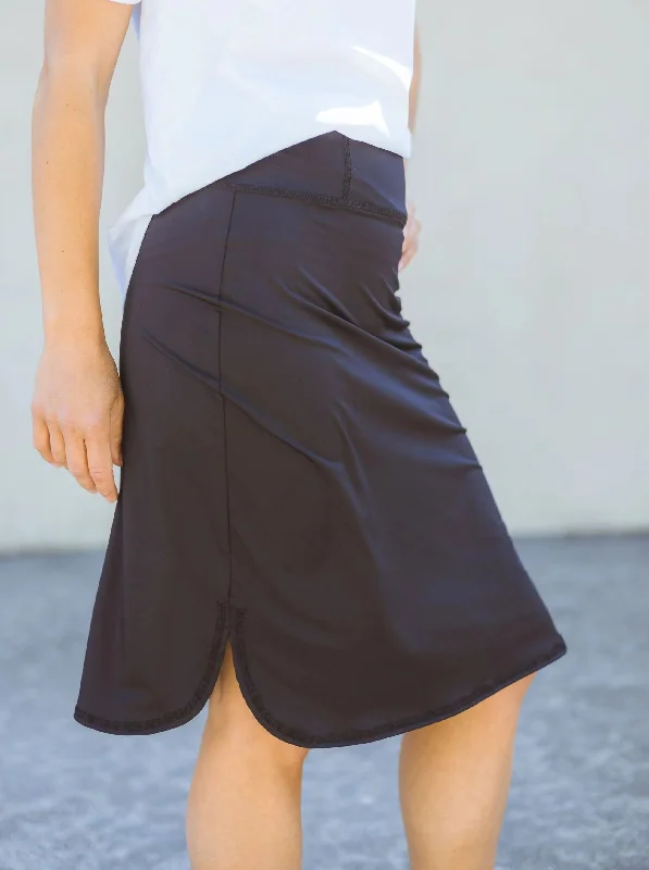 Effortless Chic Recycled All Day Active Skirt - Black