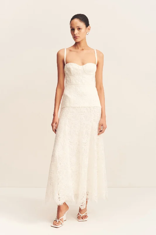 Effortless Chic LUMINOUS LACE PANELLED MAXI DRESS - IVORY