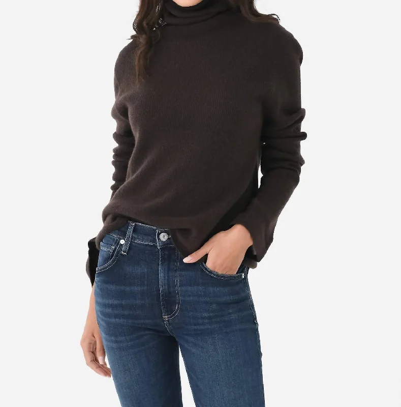 Fashion Layers Leslie Split Sleeve Sweater In Espresso