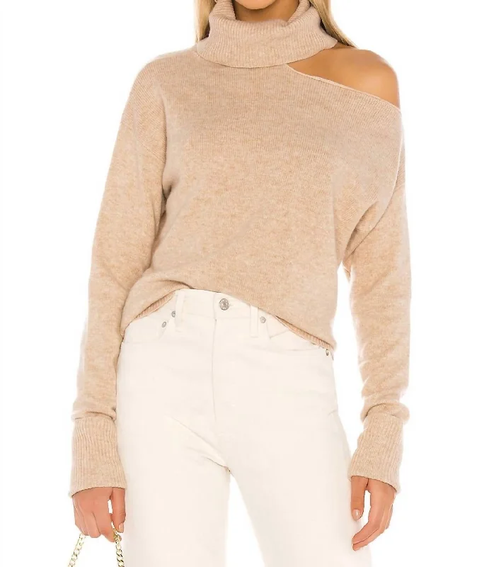 Chic Textures Raundi Sweater In Camel