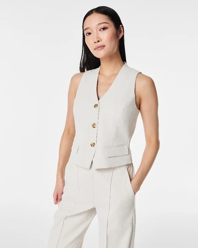 Everyday Style SPANX® Carefree Crepe Vest Top with No-Show Coverage