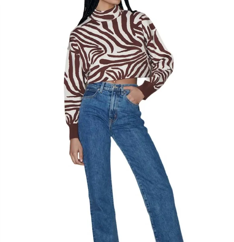 Distinctive Personality Weylyn Sweater In Brown