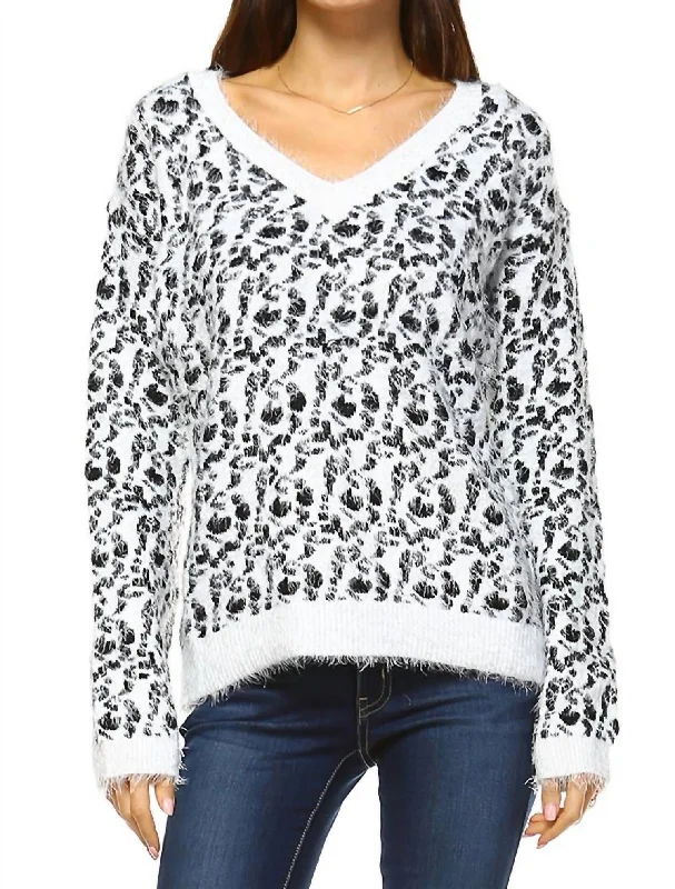 Comfortable Wardrobe Women's Leopard Sweater In Black