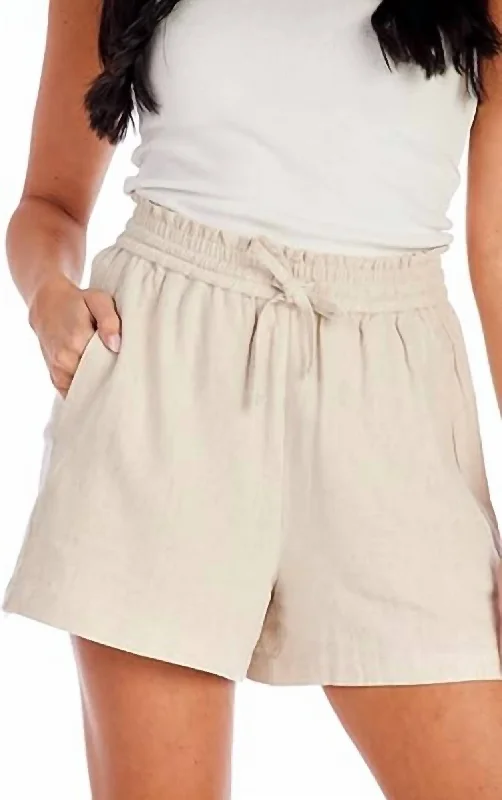 Laidback Style Lyra Shorts In Tan