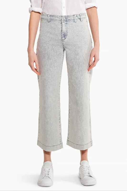 Trendy Comfort Mid Rise Wide Leg Jean In Salt