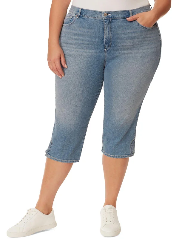 Comfy Clothes Plus Amanda Womens Classic Rise Light Wash Capri Jeans
