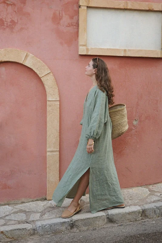 Comfortable Outfits The Siena Dress // Sage