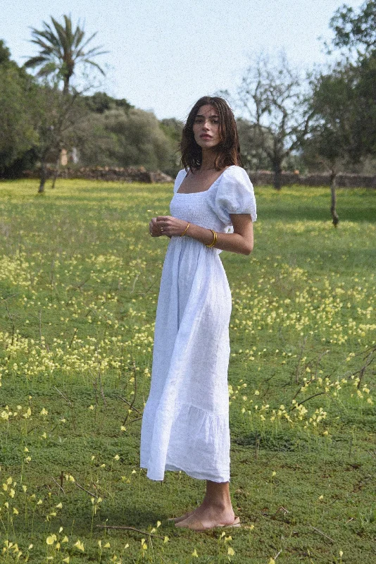 Cozy Comfort The Soller Dress // Blanco