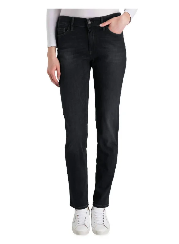 Classic Comfort Vic 7/8 Black Jeans