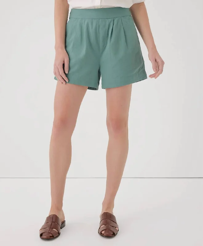 Trendy Vibes Women's Canopy Linen Blend Pleated Short In Blue Spruce